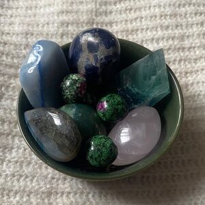 Polished Crystal Tumbles w/Display Bowl